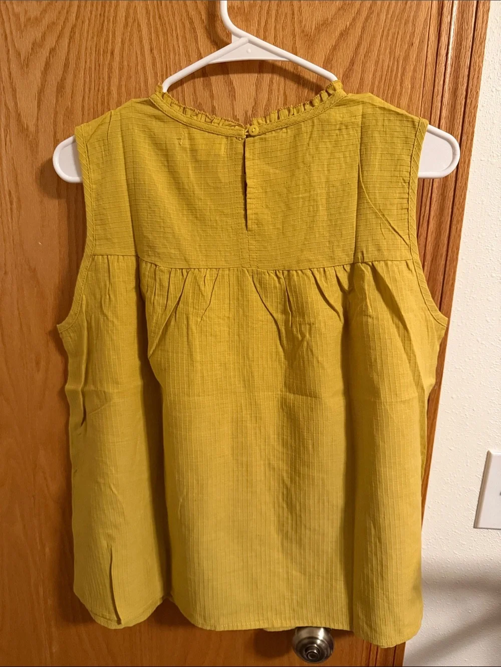 Tulip B Lace-Yoke Sleeveless Camisole in Mustard - Picture 3 of 4